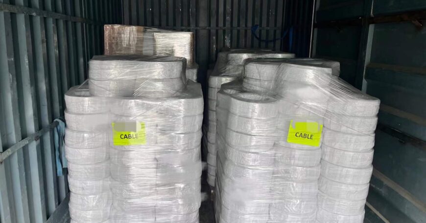 Supplying BS6004 6242Y Cable