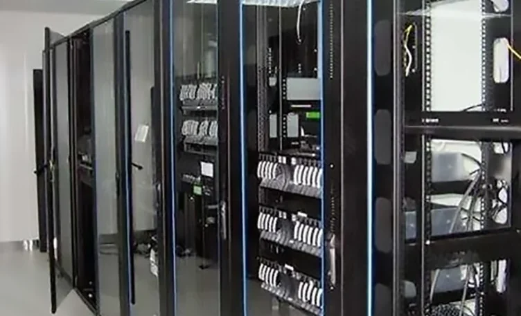 data center PDU wiring